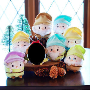 Disney Ufufy - 7 Dwarfs - Apple Scented Plush Set of 7 - 4.5"